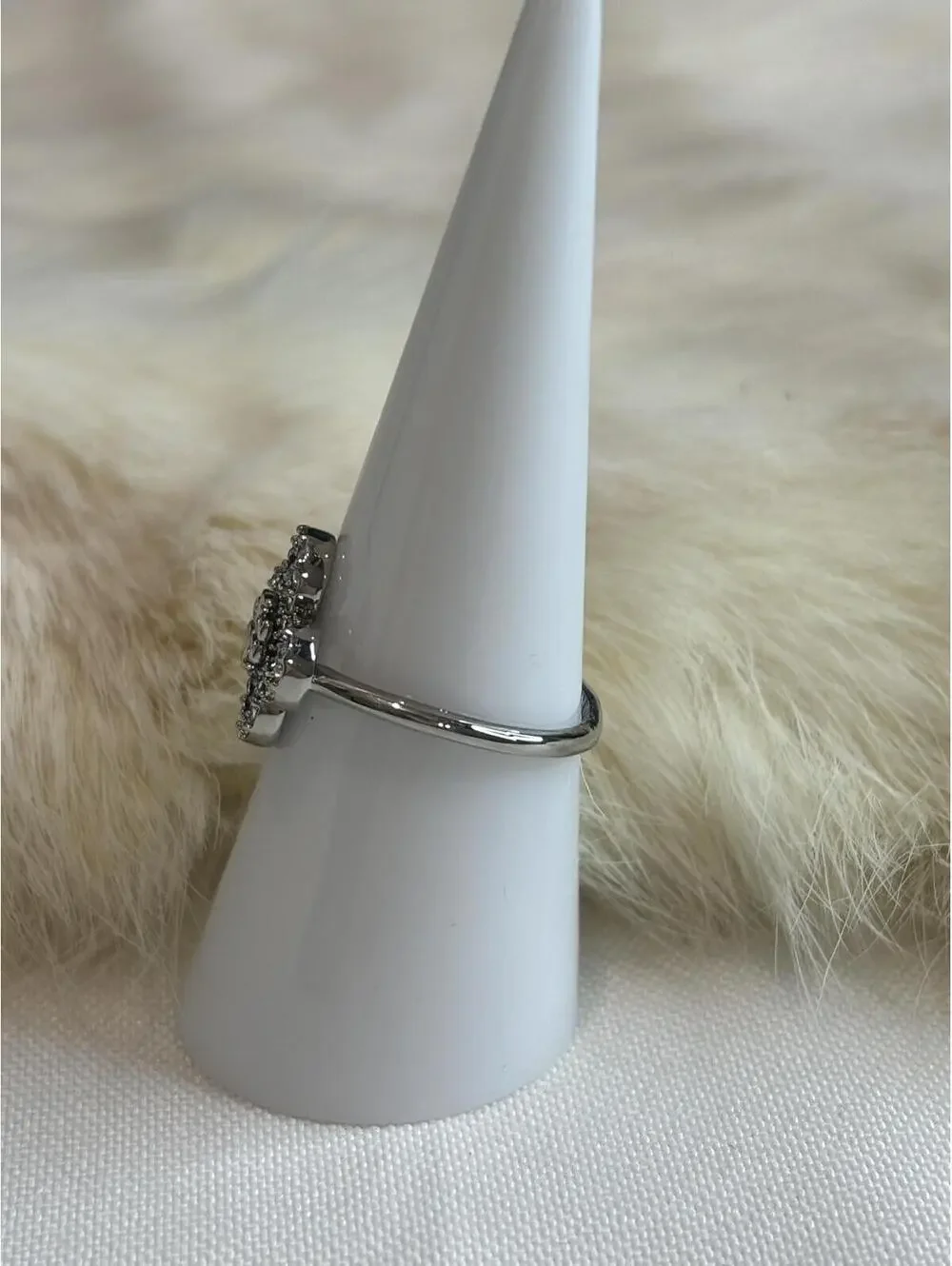 Tory Burch Silver Tone Crystal Ring Size 7.25